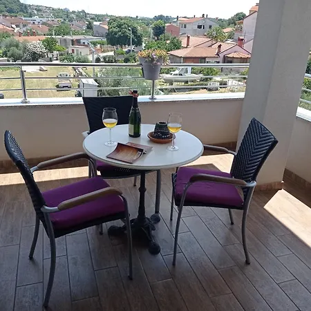 Istrian Azure منزل للإقامة *