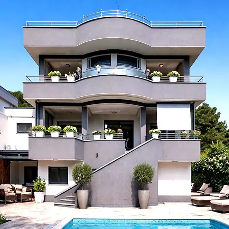 Проживання в сім'ї Istrian Azure *